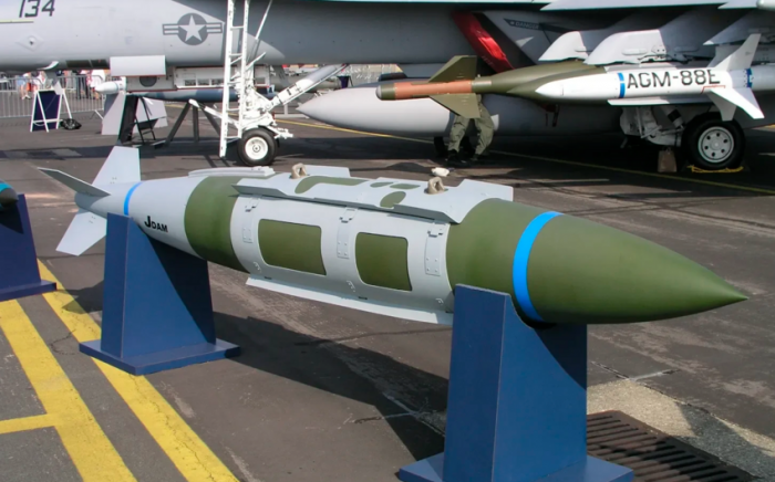В Израиль доставлены тяжелые авиабомбы MK-84
