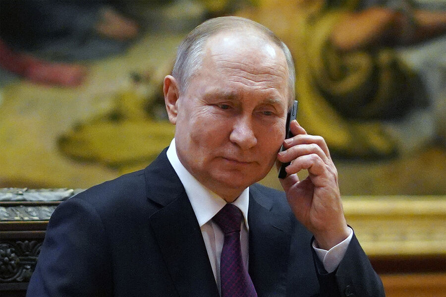 Путин поговорил по телефону с временным президентом Сирии Ахмедом Шааби
