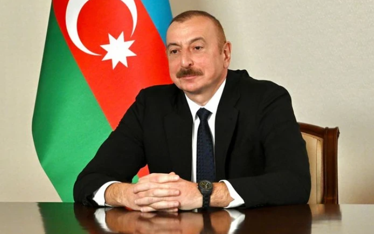 Ильхам Алиев поздравил Масуда Пезешкиана
