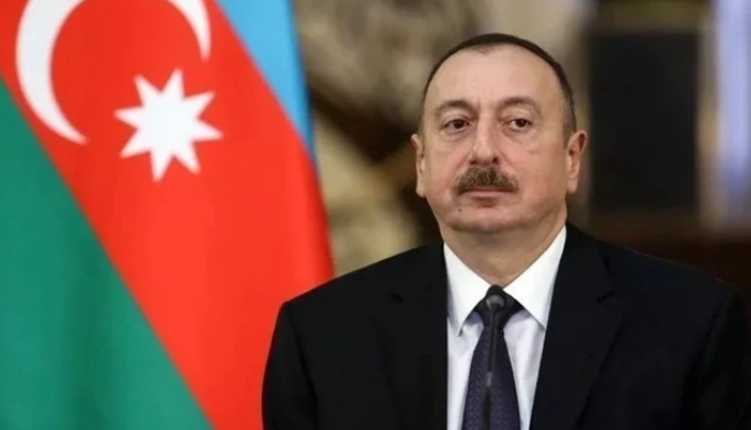 Президент Азербайджана поздравил верховного руководителя Ирана