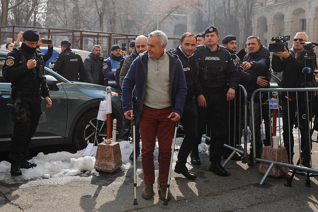 Маск назвал полным бардаком задержание кандидата в президенты Румынии