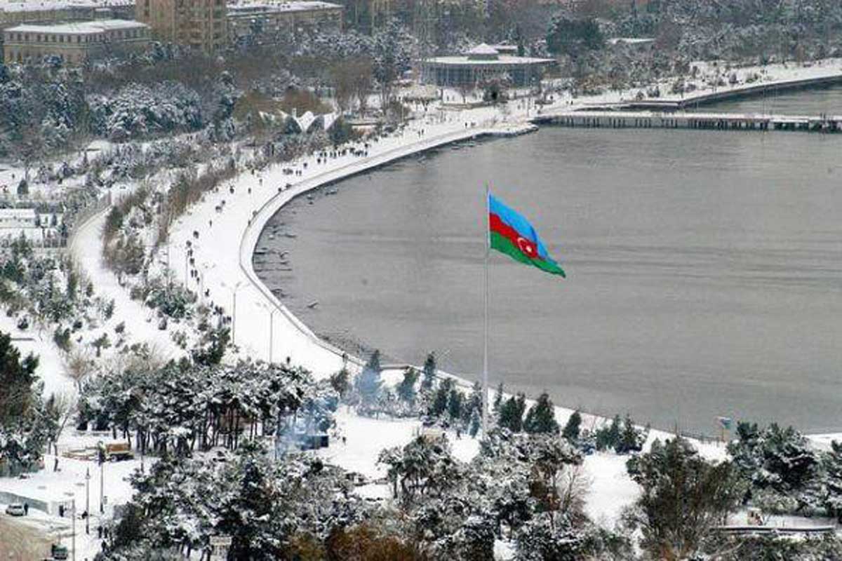 Завтра в Баку пойдет снег
