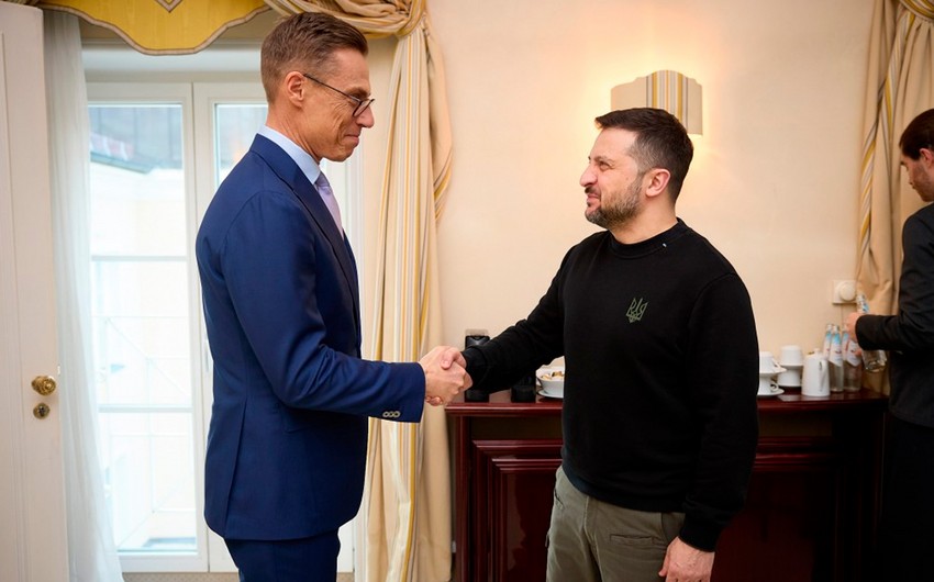 Зеленский прибыл в Хельсинки для встречи с президентом Финляндии
