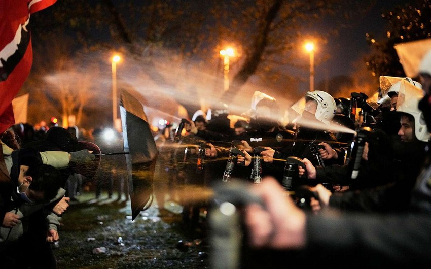 В Турции задержаны 343 участника незаконных акций протеста
