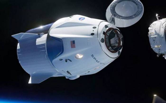 SpaceX отменила запуск Crew Dragon
