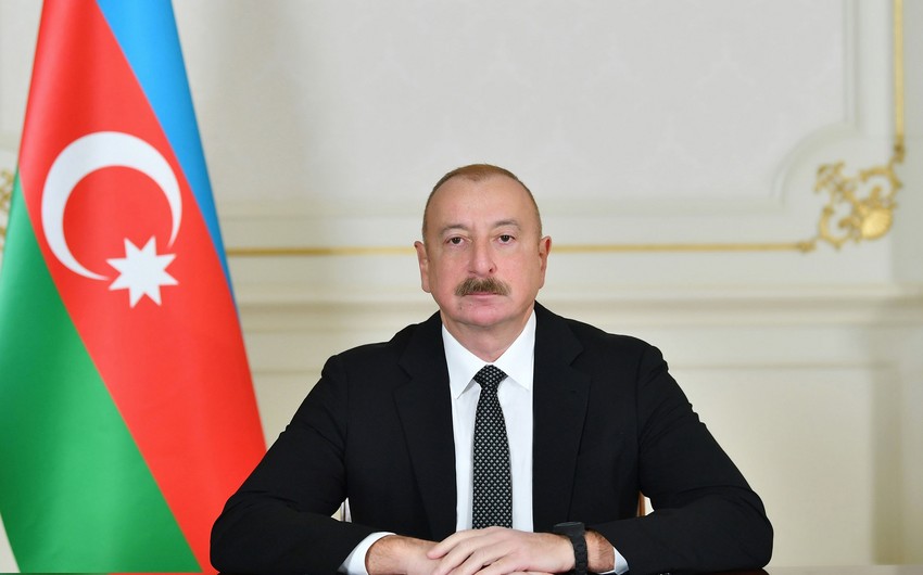 Президент Ильхам Алиев поздравил женщин Азербайджана