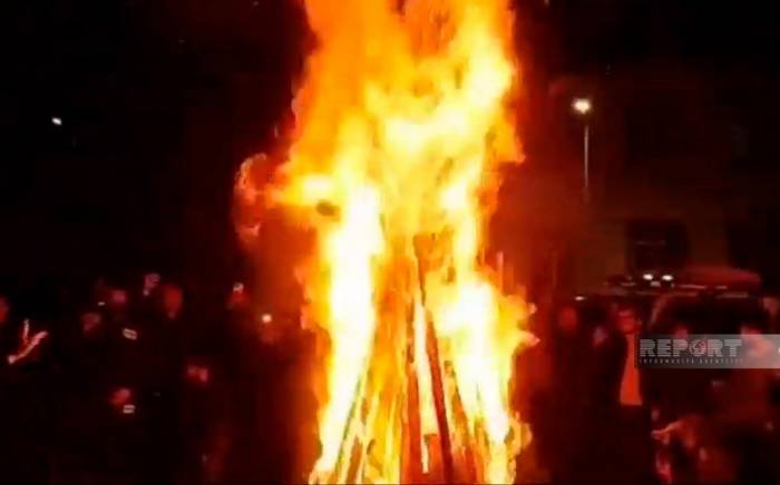 В селе Хасанриз Агдеринского района спустя 33 года впервые отмечают Од чяршянбяси
