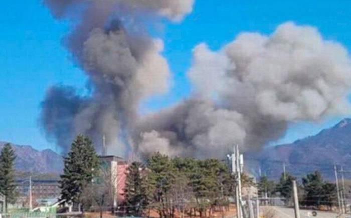 В Южной Корее 15 человек пострадали после попадания снаряда в дом
