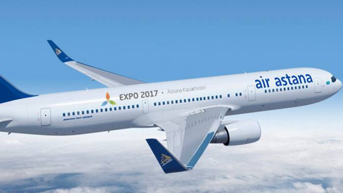 Самолет казахстанской компании Air Astana вынужденно сел в Баку
