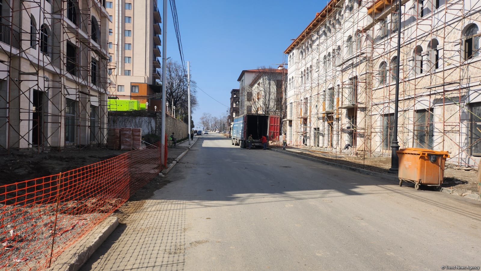 На улице Карабах города Шуша строятся 10 зданий