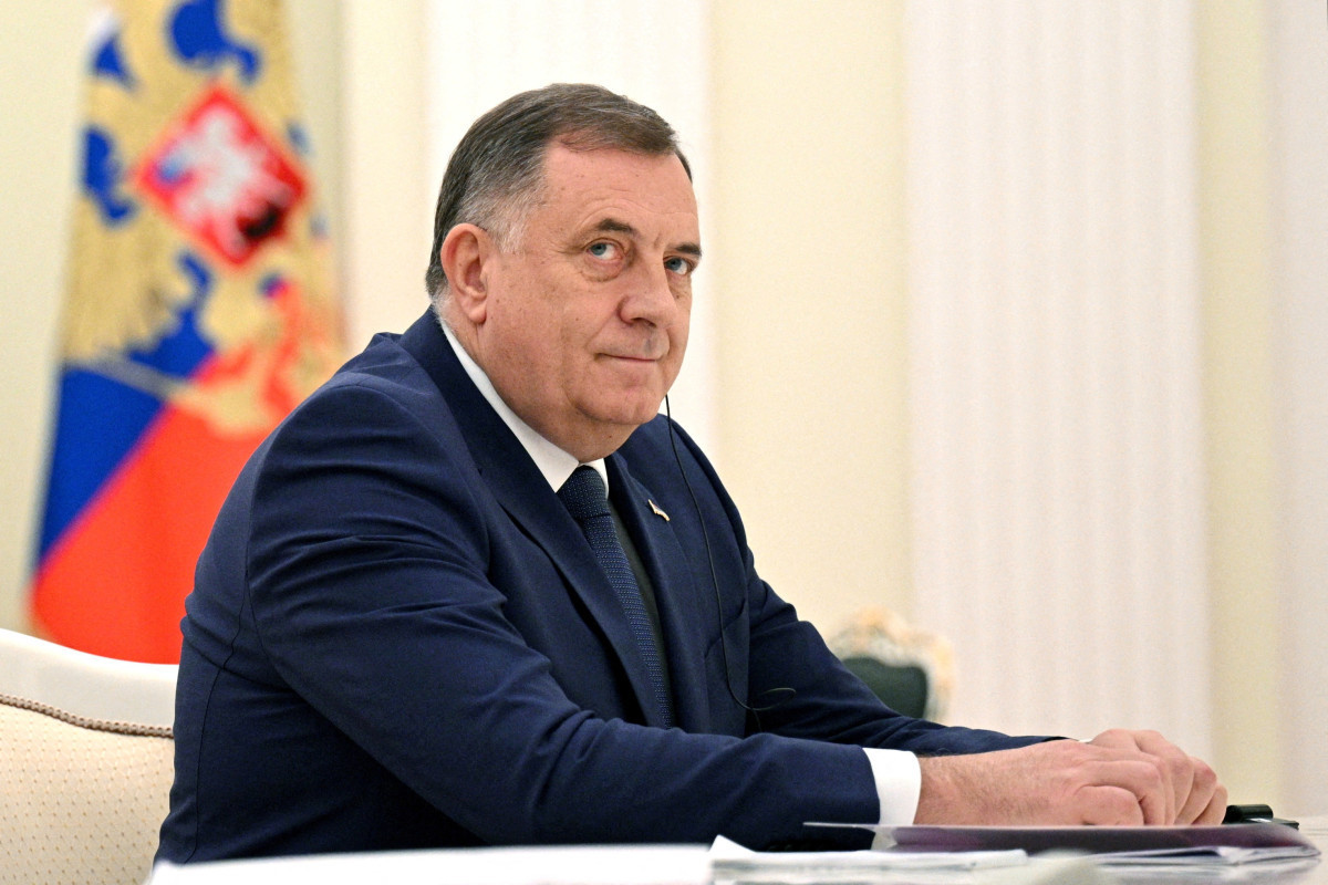 Вооруженные сербы сорвали арест Додика