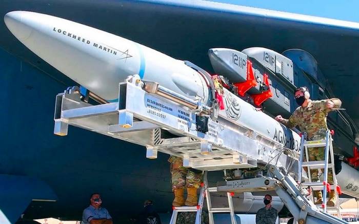 Британия и США успешно испытали гиперзвуковой ракетный двигатель
