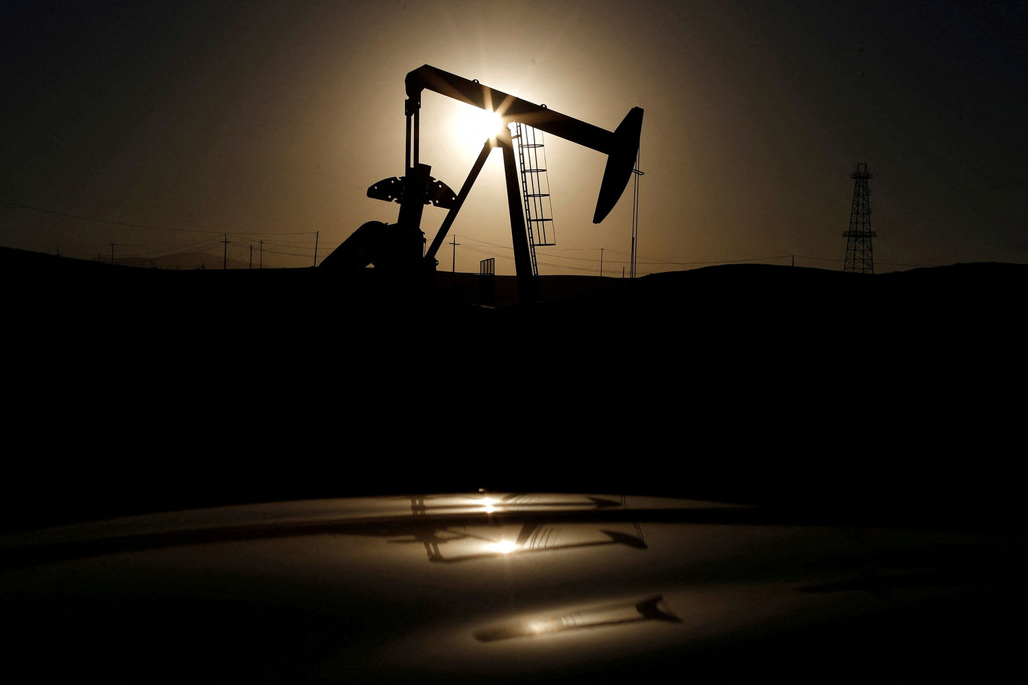 В США заявили о возможности полностью остановить экспорт иранской нефти