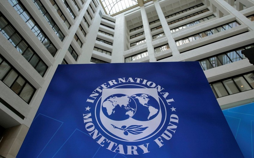 МВФ огласил прогнозы по стратегическим валютным резервам Азербайджана до 2031 года