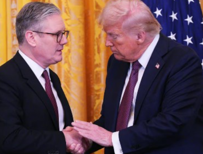 Премьер-министр Великобритании обсудил с Трампом торговлю, ситуацию вокруг Украины и Ирана