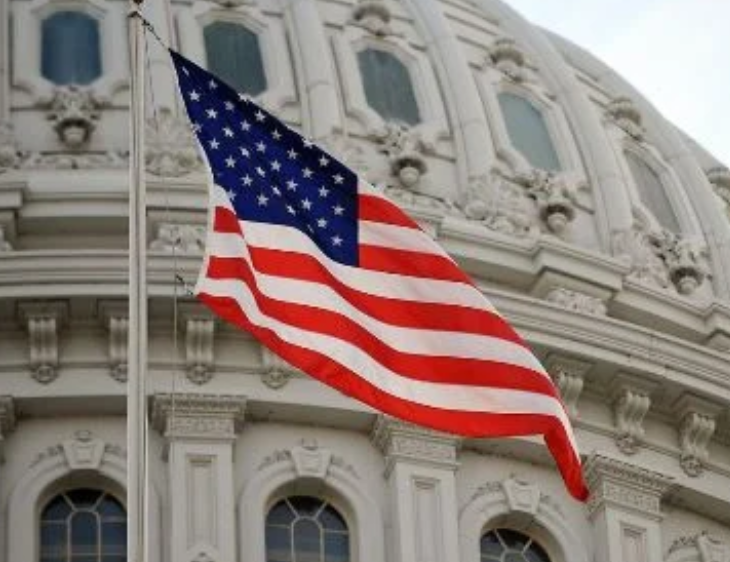 Администрация Трампа восстанавливает аннулированные визы сотен иностранных студентов