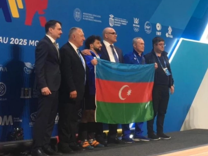 Азербайджанский тяжелоатлет завоевал «серебро» чемпионате Европы