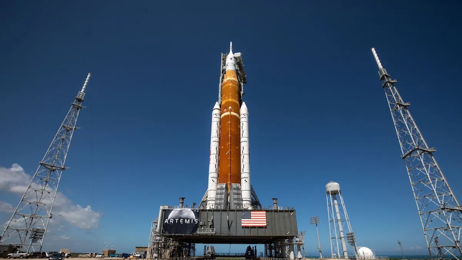 Корабль New Shepard c Кэтти Перри и невестой Безоса отправился в космос