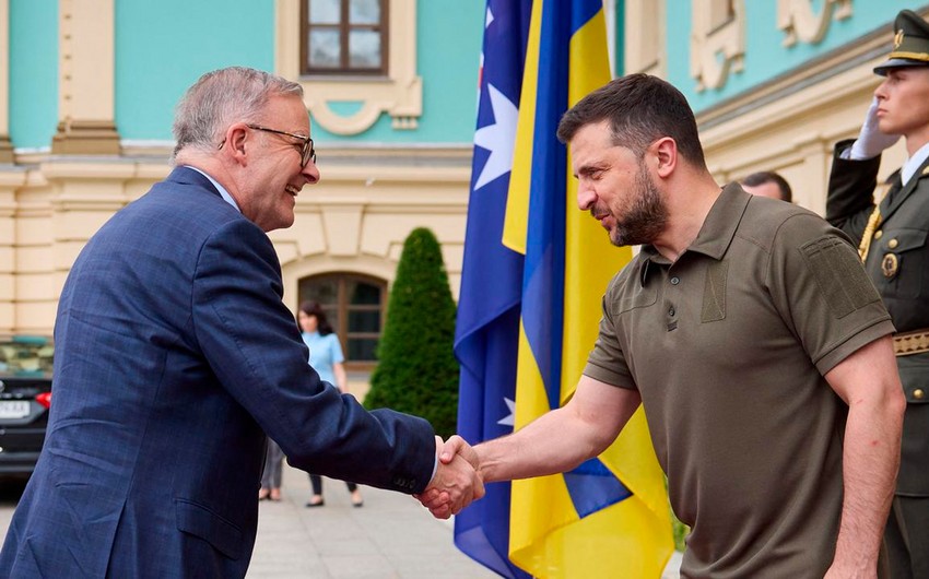 Премьер Австралии заверил Зеленского в непрерывной поддержке Украины
