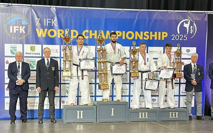 Азербайджанские каратисты завоевали четыре медали на чемпионате мира в ФРГ

