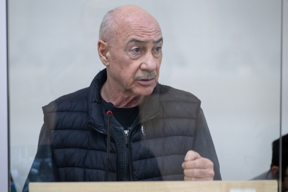На суде продемонстрированы видеоматериалы, отражающие пребывание Аркадия Гукасяна в Шуше сразу после оккупации города