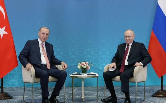 Эрдоган сообщил Путину о готовности Анкары принять переговоры по российско-украинскому конфликту
