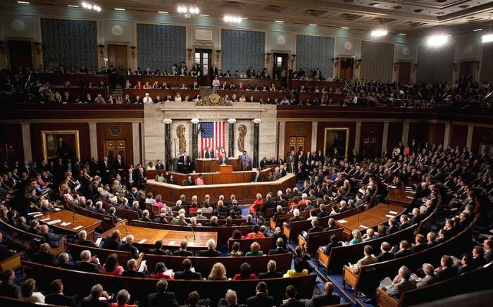 В Конгрессе США поддержали законопроект Трампа о сокращении госрасходов
