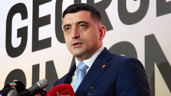 В первом туре президентских выборов в Румынии побеждает ультраправый кандидат Симион

