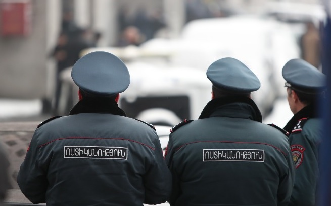 В Ереване четверо сотрудников скорой помощи пострадали в результате нападения
