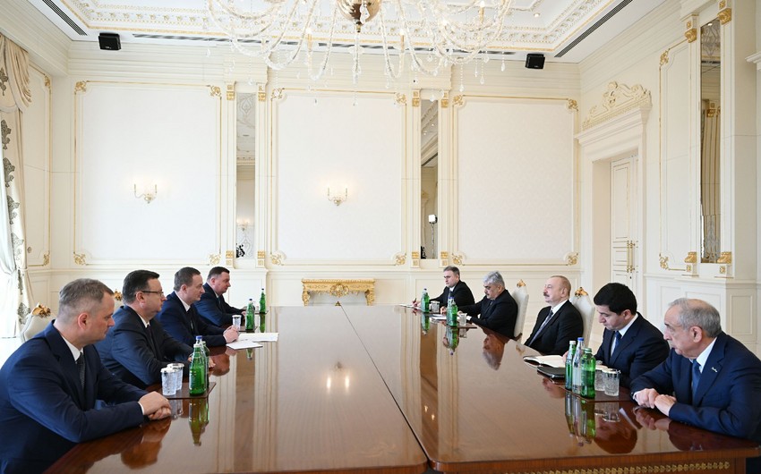 Президент Азербайджана принял премьера Беларуси