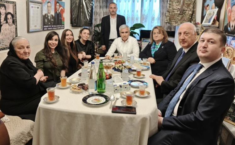 Лейла Алиева и Арзу Алиева посетили дом Полада Гашимова
