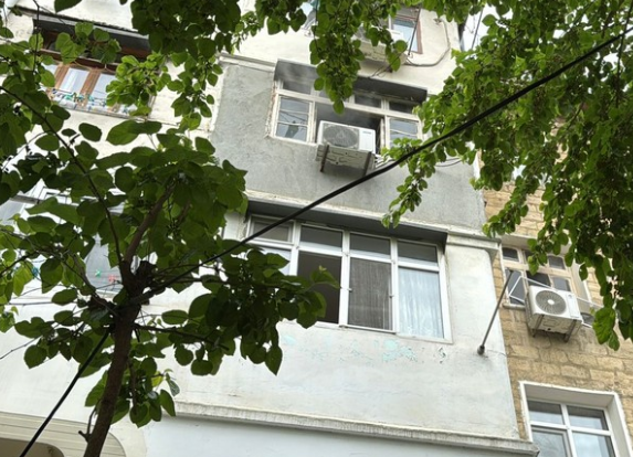 В Сумгайыте в жилом здании произошел пожар, жители эвакуированы