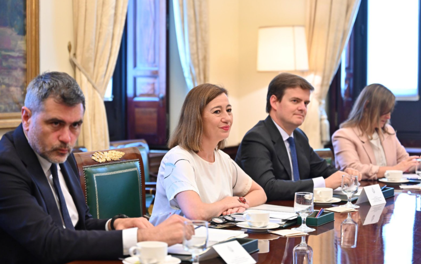 Испанские компании проявляют значительный интерес к работе в Азербайджане - Франсина Арменгол