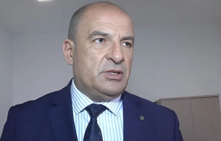 Скандальный директор Гёранбойской ЦРБ уволился с работы