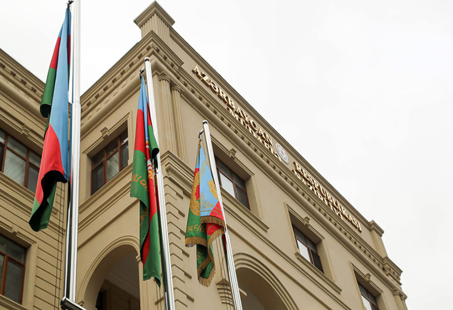 Министр обороны Азербайджана совершает официальный визит в Беларусь