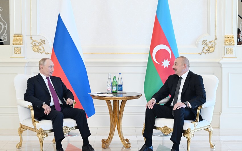 Президент Азербайджана поздравил Владимира Путина