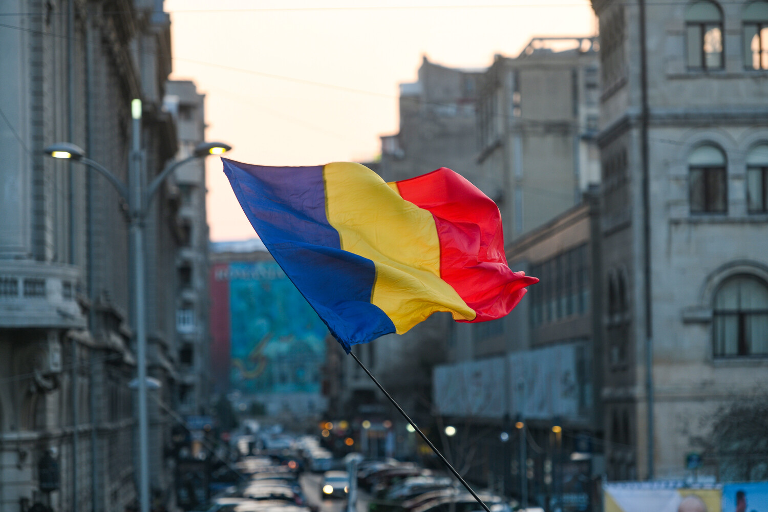 На столицу Румынии обрушилась мощная буря