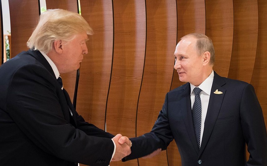 Песков: Трамп и Путин проводят телефонный разговор