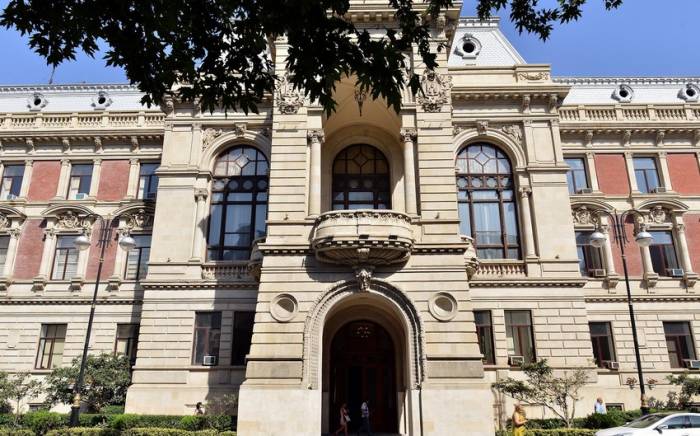 В Баку создана специальная комиссия по аварийным жилым домам
