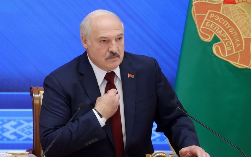 Лукашенко заявил, что на Западе "стреляют себе в ногу"
