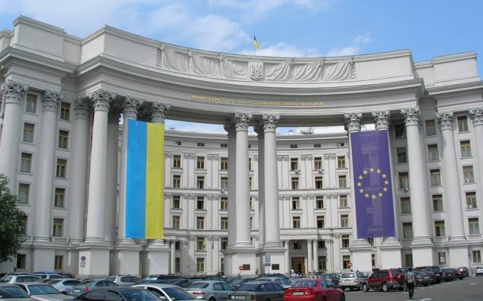 МИД Украины вызвал посла Венгрии в связи с недружественными заявлениями
