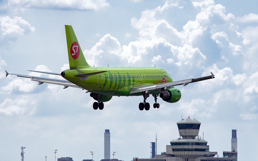 Летевший в Сочи самолет S7 Airlines возвращается в аэропорт Новосибирска
