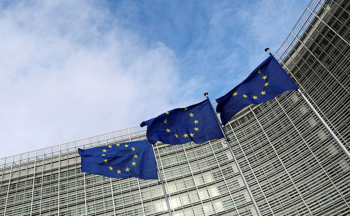 Евросоюз обратился с призывом к Азербайджану и Армении