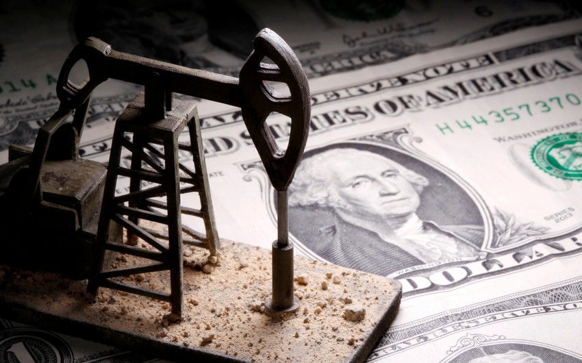 Цены на нефть ускорили снижение
