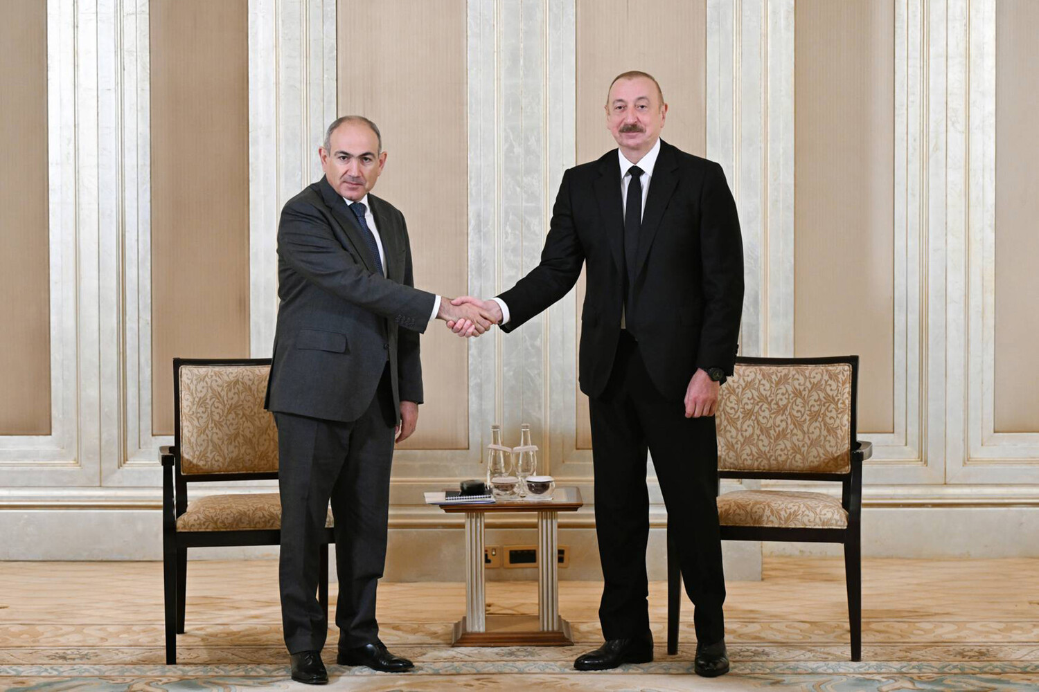 Пашинян заявил о мире между Арменией и Азербайджаном