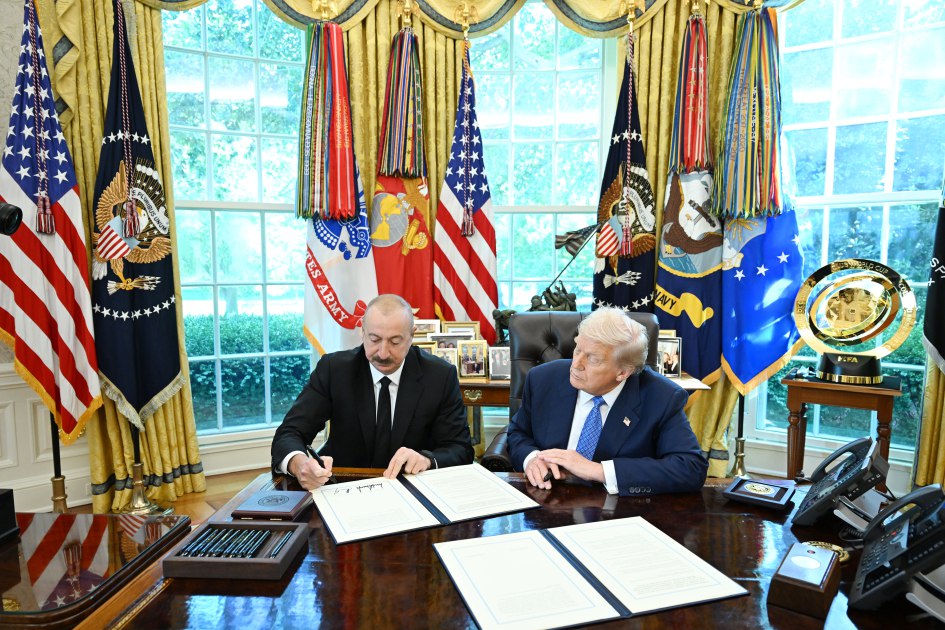 Алиев и Трамп подписали Меморандум