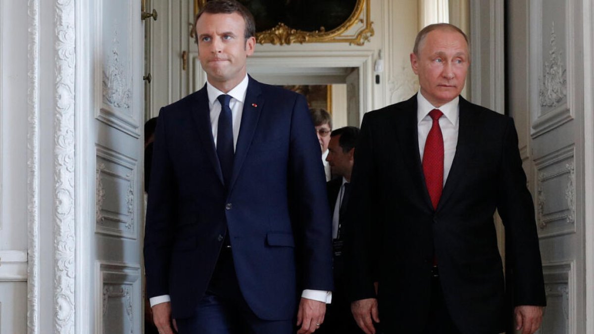 Макрон дал Путину время до 1 сентября