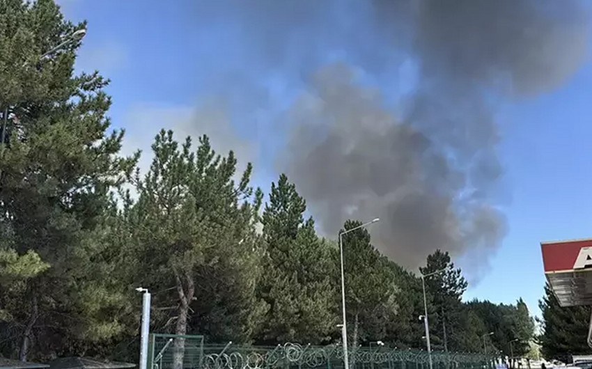 В Турции произошел пожар в штабе воздушно-десантной бригады
