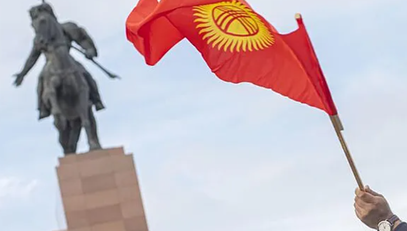 Жапаров запретил частные медвузы в Кыргызстане