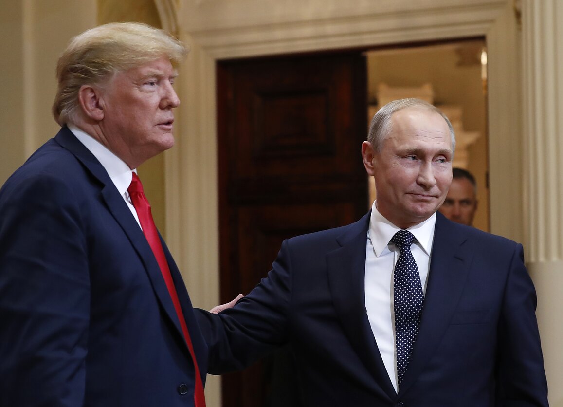 В РФ заявили, что пока не договорились о разговоре Путина с Трампом
